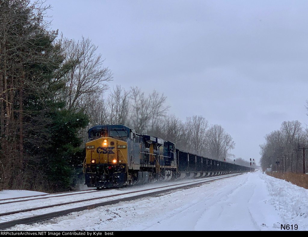 CSX 61 on E619